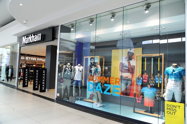 Retail Shopfront Systems aluminium and glass installation