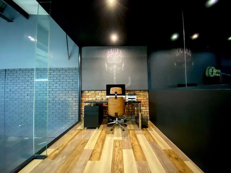 2JS aluminium and glass installation